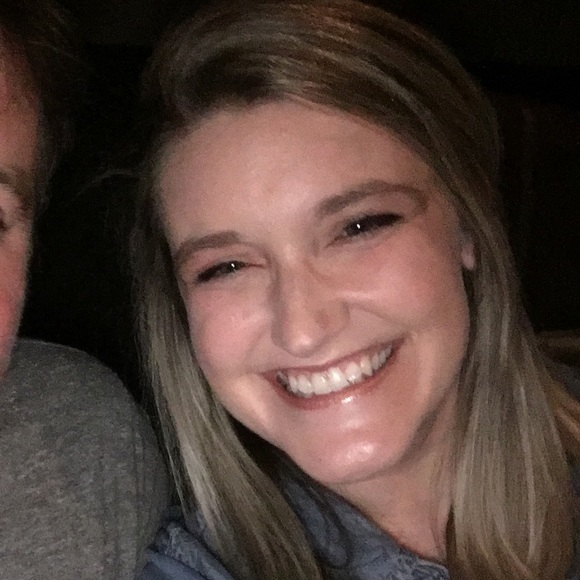 Meet your Posher, Jenna - Picture 1 of 1